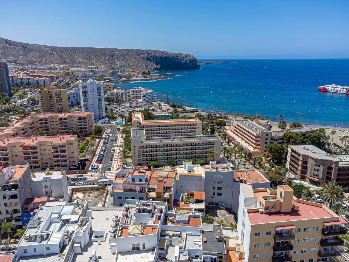 Luxury Holidays Suites, Playa De Los Cristianos Los Cristianos  Εξωτερικό φωτογραφία