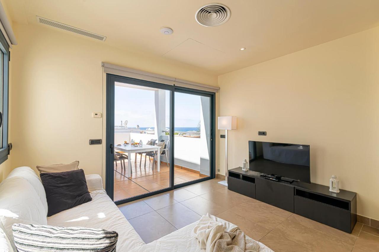Luxury Holidays Suites, Playa De Los Cristianos Los Cristianos  Εξωτερικό φωτογραφία