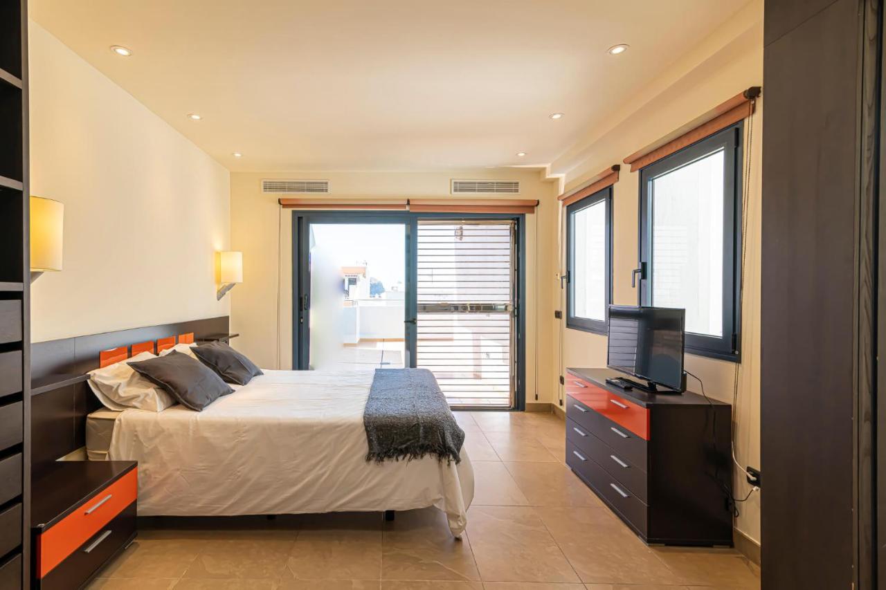 Luxury Holidays Suites, Playa De Los Cristianos Los Cristianos  Εξωτερικό φωτογραφία