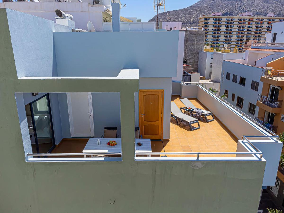 Luxury Holidays Suites, Playa De Los Cristianos Los Cristianos  Εξωτερικό φωτογραφία