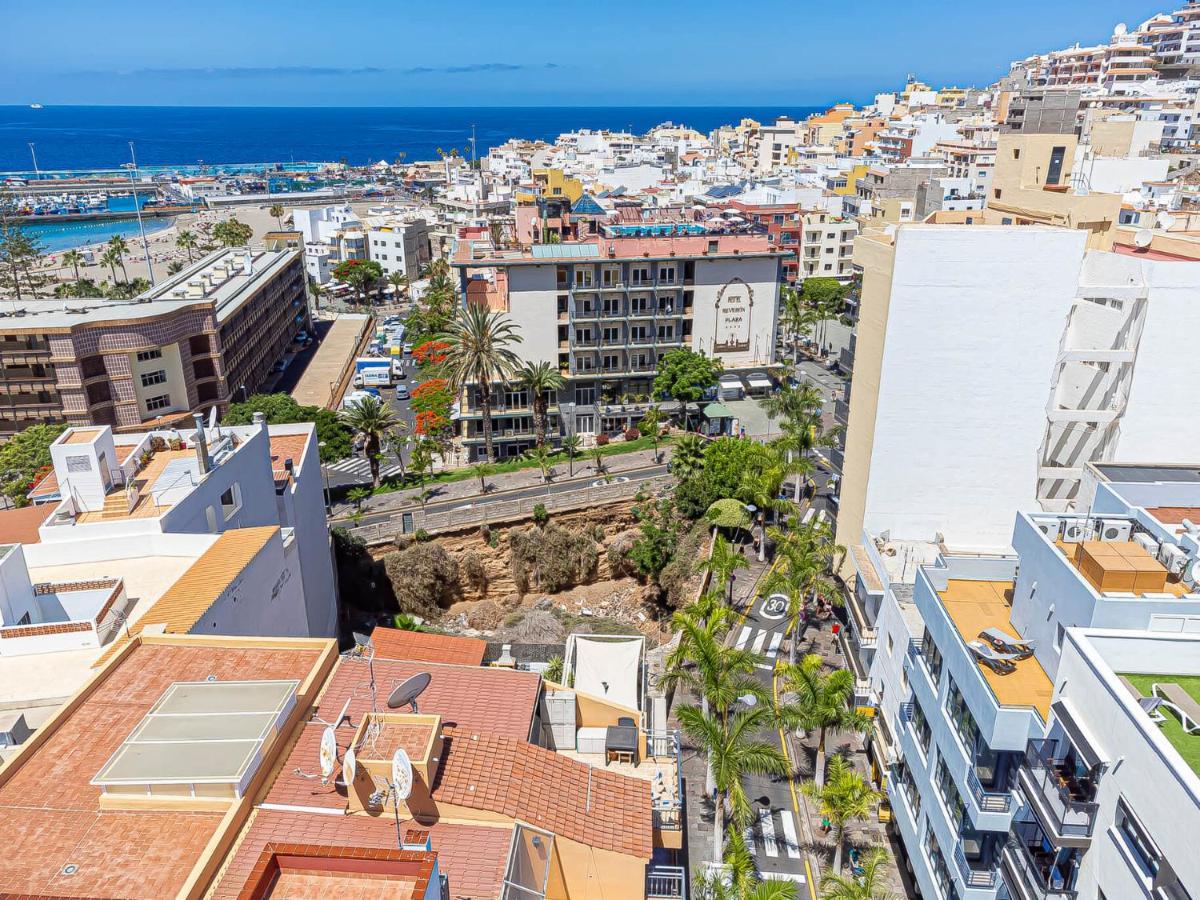 Luxury Holidays Suites, Playa De Los Cristianos Los Cristianos  Εξωτερικό φωτογραφία