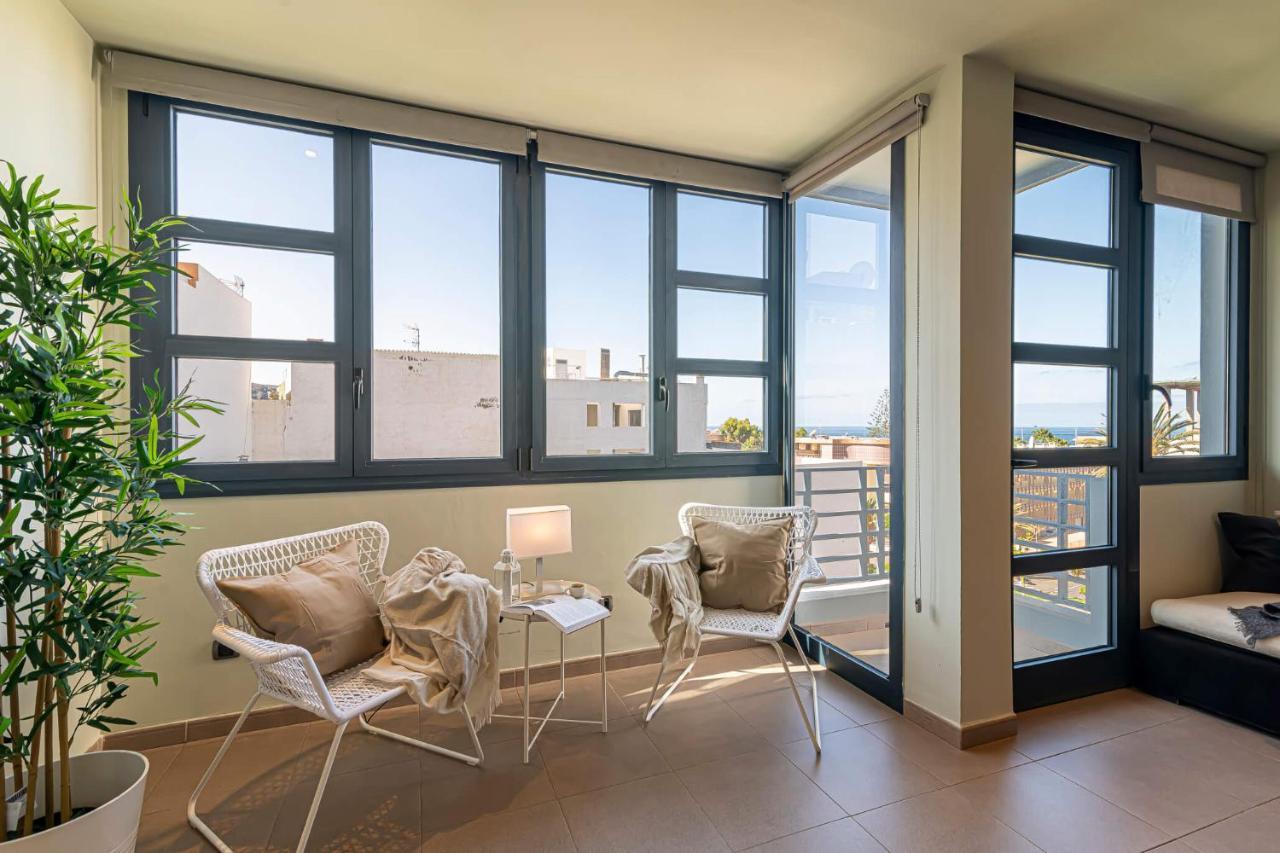 Luxury Holidays Suites, Playa De Los Cristianos Los Cristianos  Εξωτερικό φωτογραφία