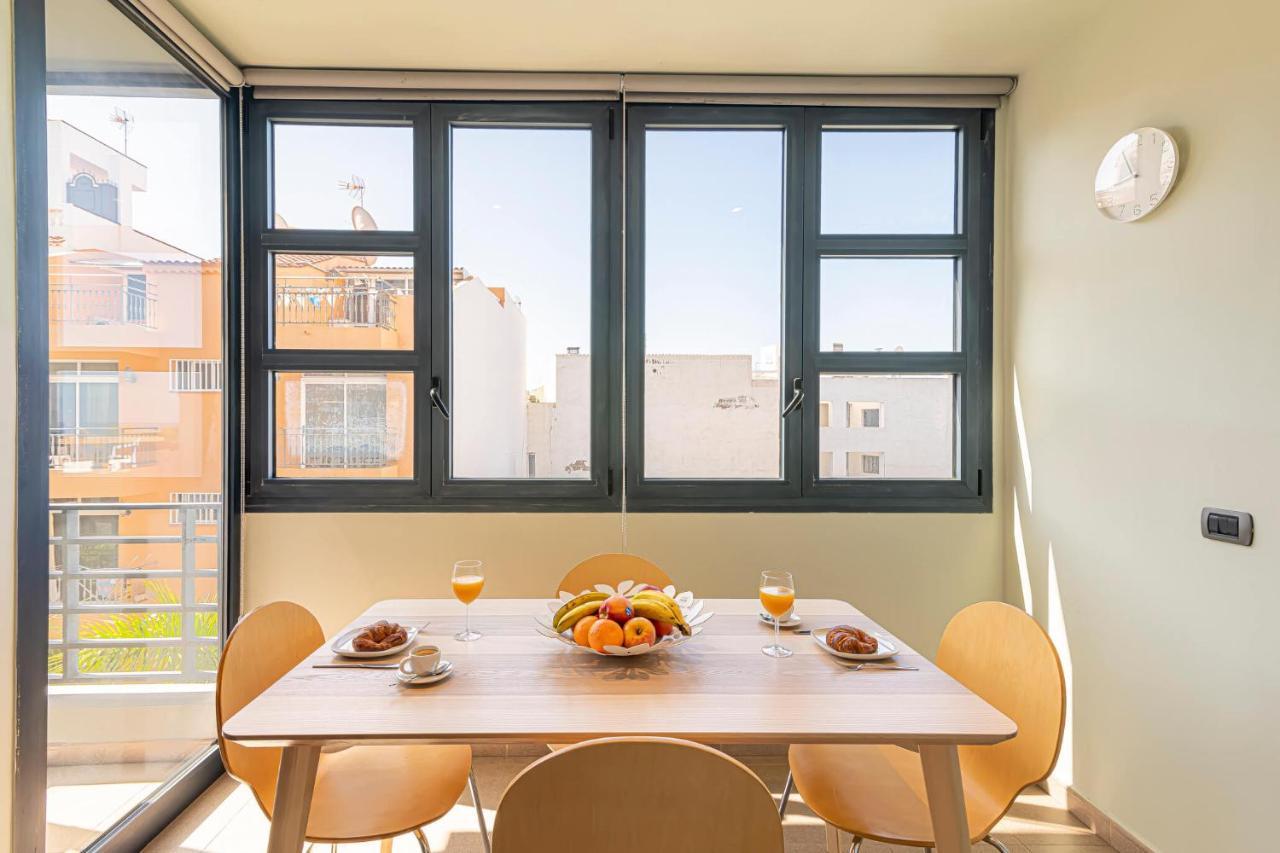 Luxury Holidays Suites, Playa De Los Cristianos Los Cristianos  Εξωτερικό φωτογραφία