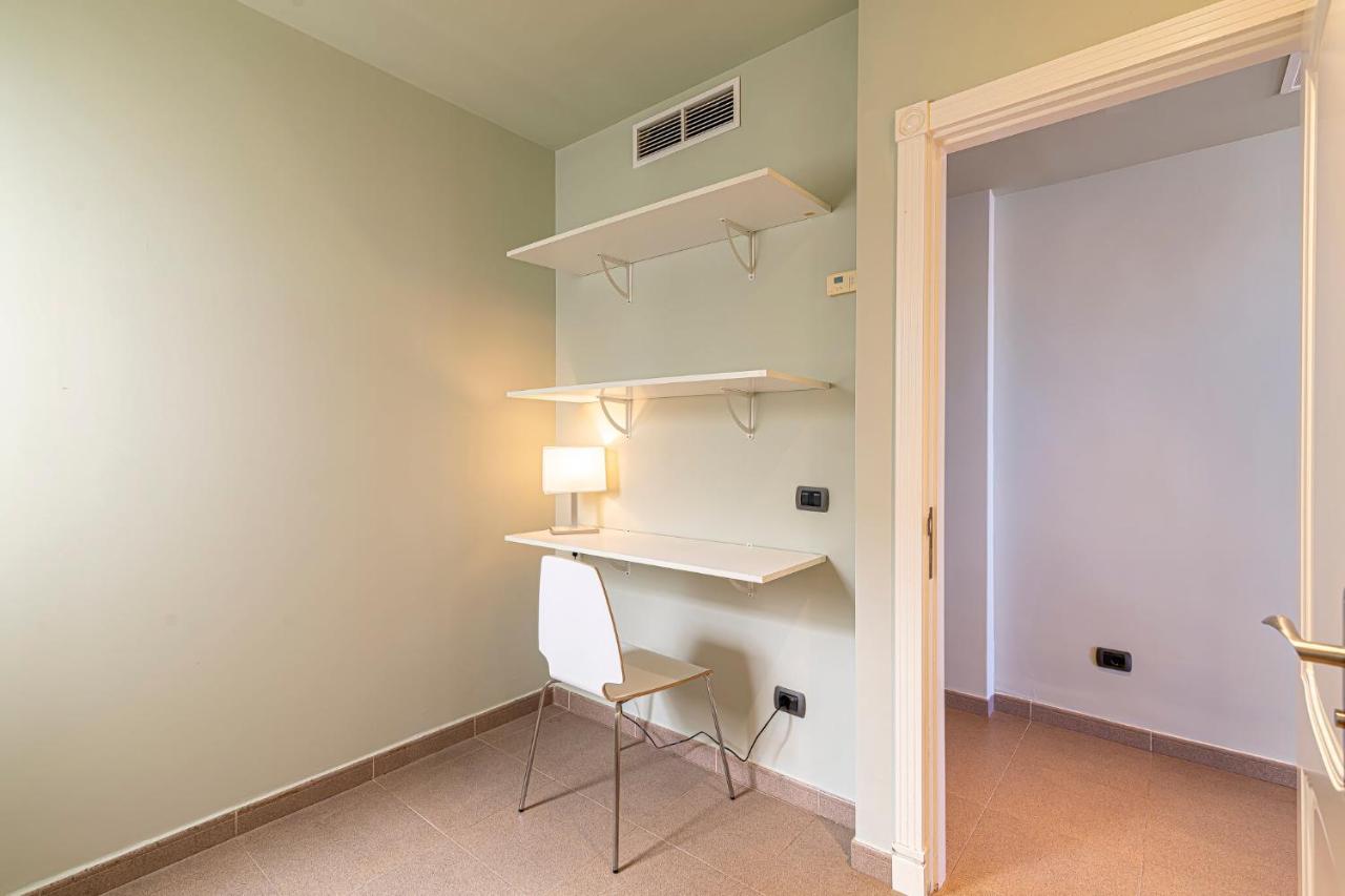 Luxury Holidays Suites, Playa De Los Cristianos Los Cristianos  Εξωτερικό φωτογραφία