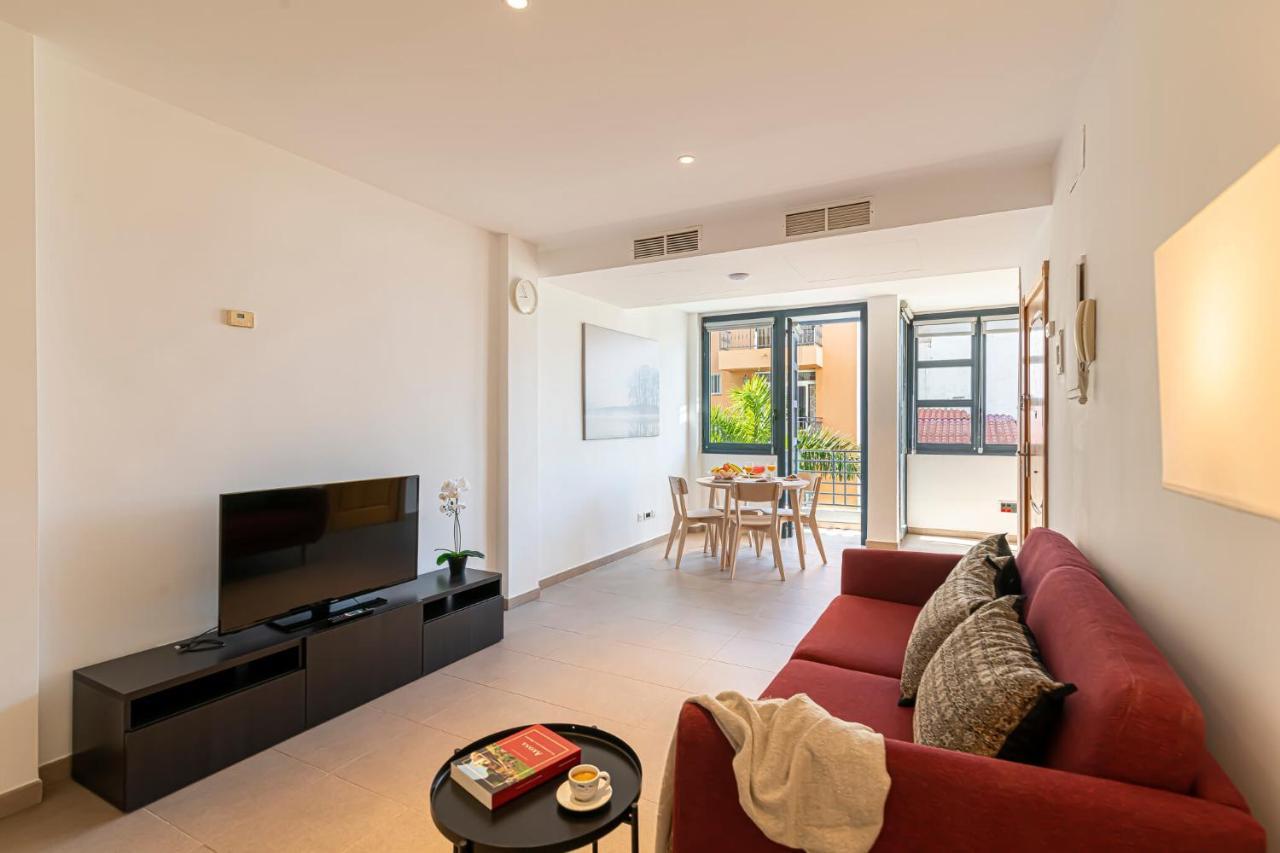 Luxury Holidays Suites, Playa De Los Cristianos Los Cristianos  Εξωτερικό φωτογραφία