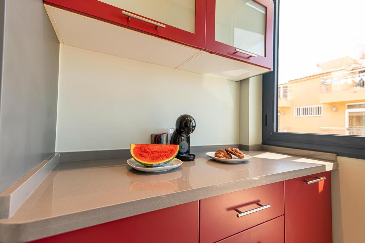 Luxury Holidays Suites, Playa De Los Cristianos Los Cristianos  Εξωτερικό φωτογραφία
