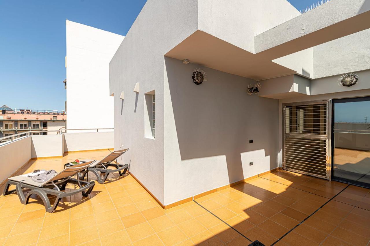 Luxury Holidays Suites, Playa De Los Cristianos Los Cristianos  Εξωτερικό φωτογραφία