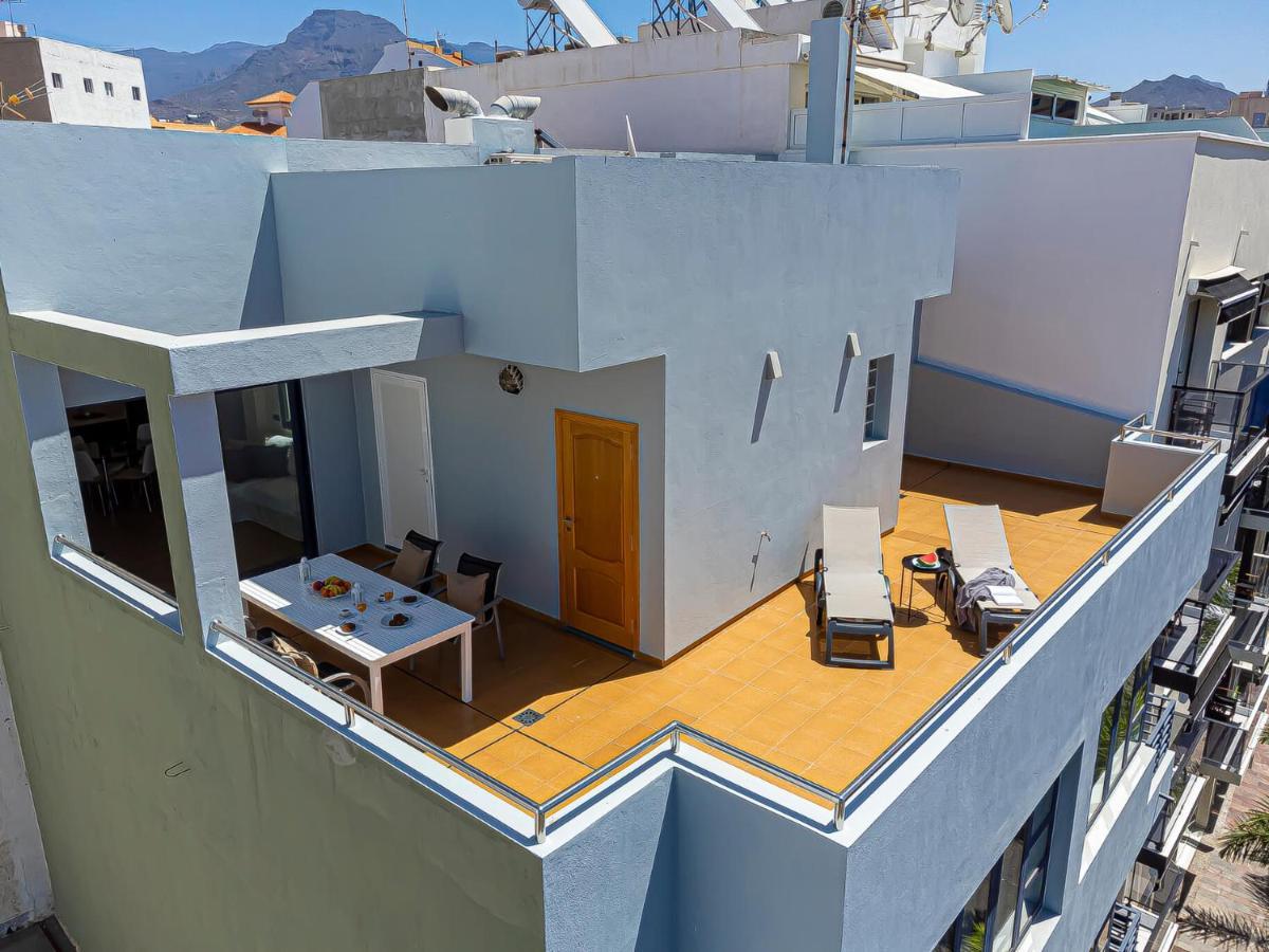 Luxury Holidays Suites, Playa De Los Cristianos Los Cristianos  Εξωτερικό φωτογραφία