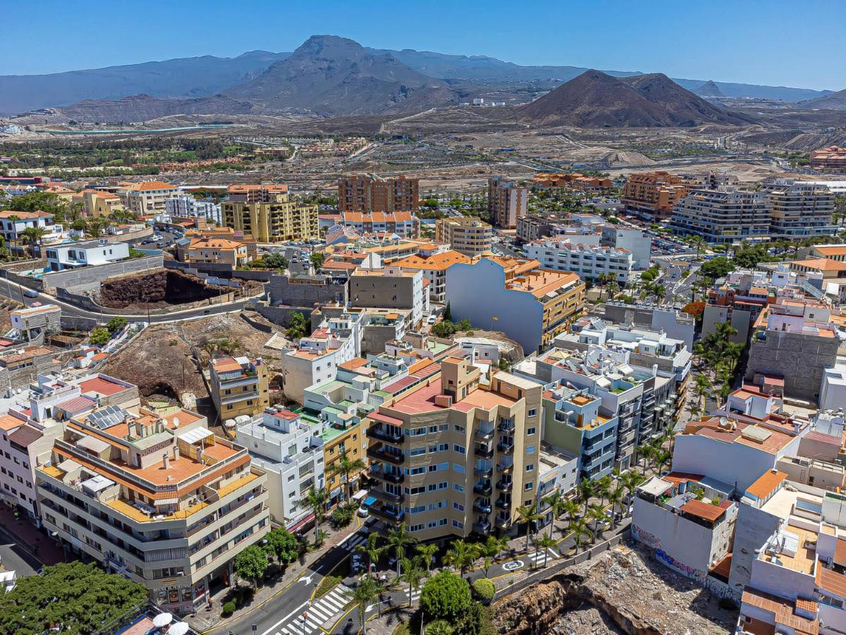 Luxury Holidays Suites, Playa De Los Cristianos Los Cristianos  Εξωτερικό φωτογραφία